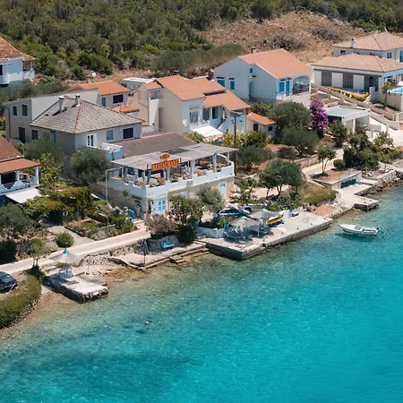 On Island Molat Next To The Sea - By Ta Leut Agency Διαμέρισμα