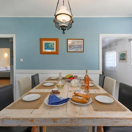 On Island Molat Next To The Sea - By Ta Leut Agency Apartamento Brgulje