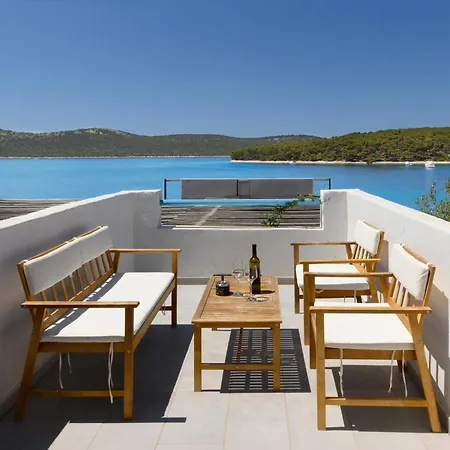 Apartamento On Island Molat Next To The Sea - By Ta Leut Agency *