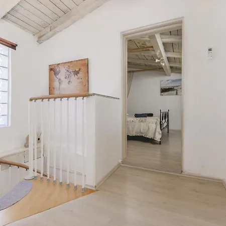 דירה On Island Molat Next To The Sea - By Ta Leut Agency *